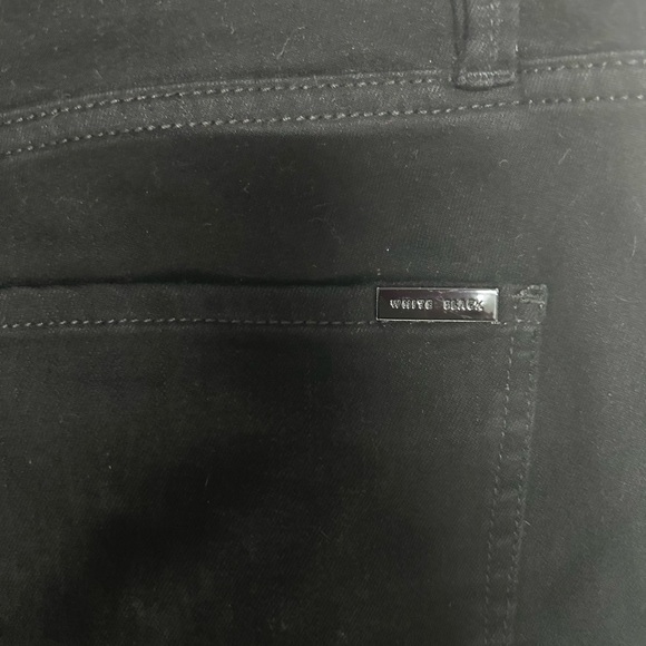 WHBM The Slim Crop Black Jeans White Cuffs - Picture 5 of 5